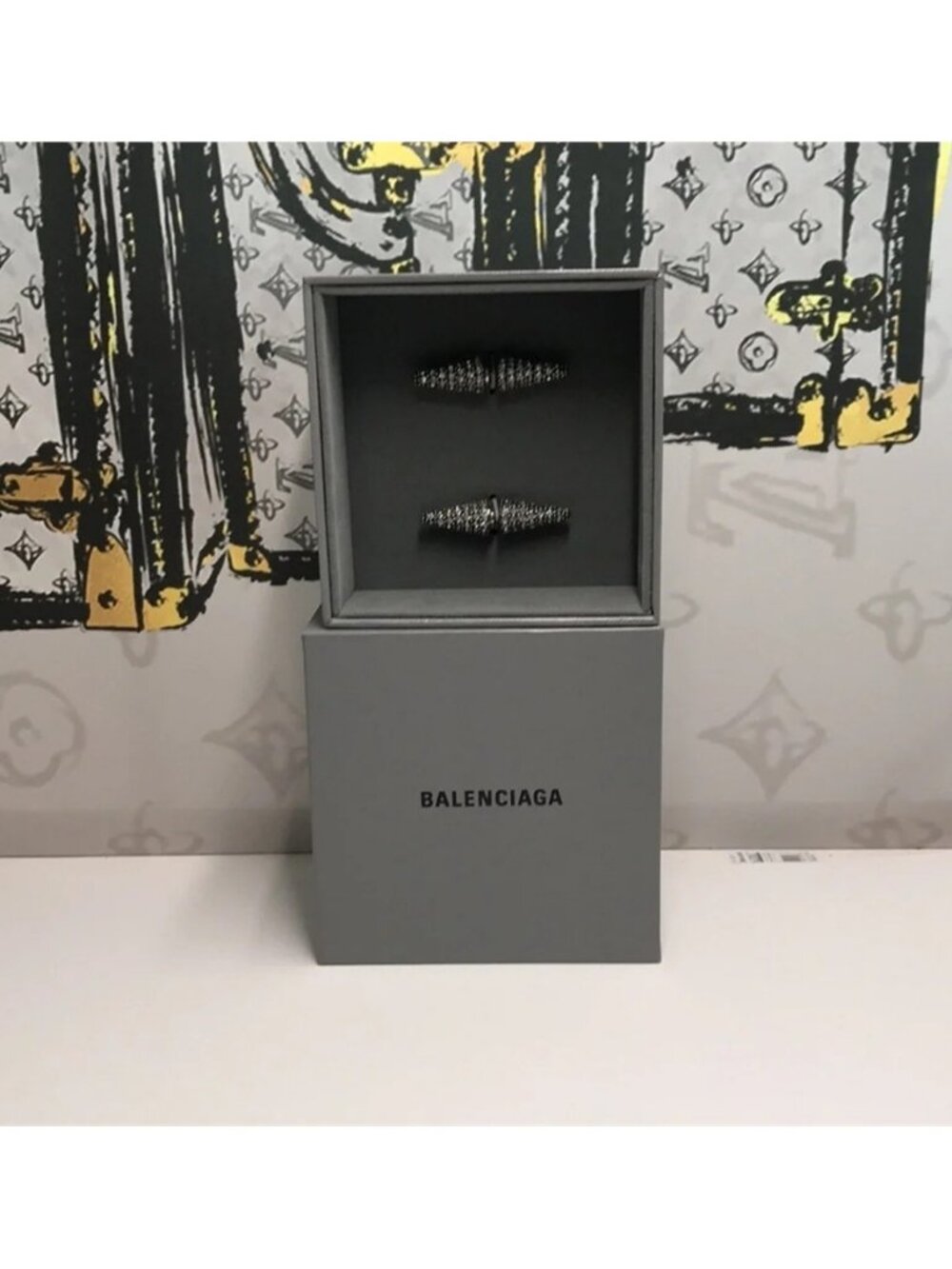 Balenciaga Double-Ended Crystal-Pavé Earrings – New & 100% Authentic - Picture 5 of 9